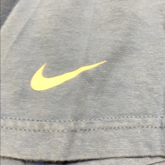Nike Tee - Picture 3 of 5